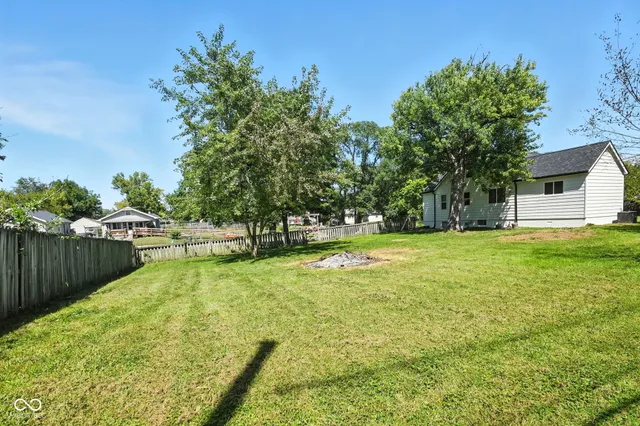 $260,000 | 1321 South Edgecombe Avenue, Indianapolis, IN 46227