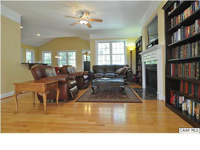 3276 Hardware River Road Charlottesville, VA 22903 - Photo 7 of 28 Gallery Image 7