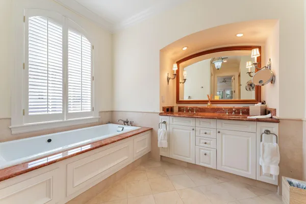 $3,425,000 | 611 White Pelican Way, Jupiter, FL 33477