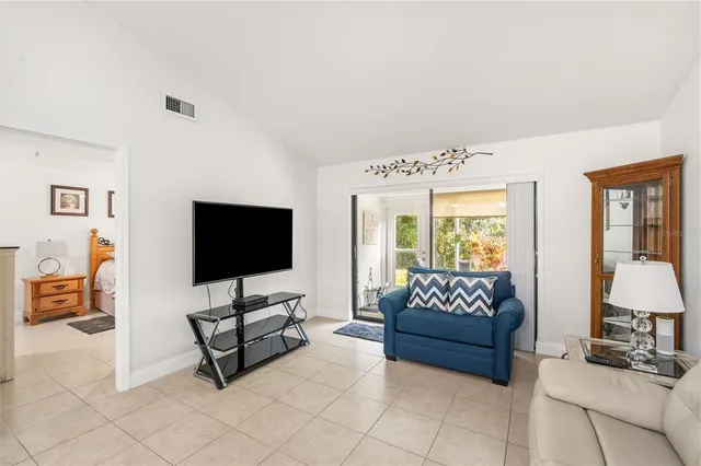 $1,650 | 314 Knottwood Court, Unit 314, Sun City Center, FL 33573