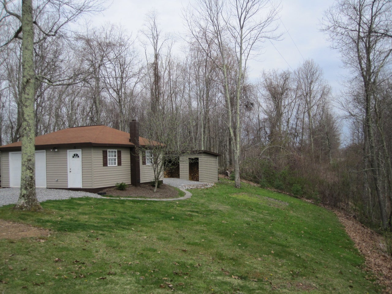 1 Cape Reed Road Renick, WV 24966 - Photo 5 of 16 Could easily be converted to extra living space