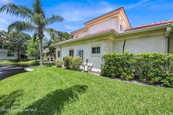 $218,000 | 568 7th Square, Vero Beach, FL 32962