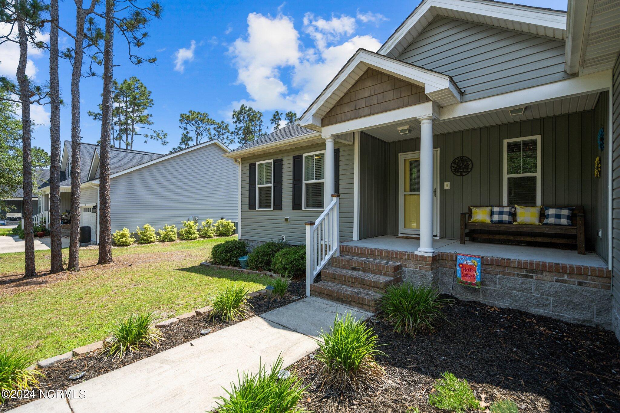 1088 Springdale Road Southport, NC 28461 - Photo 3 of 56 61-web-or-mls-DSC00959