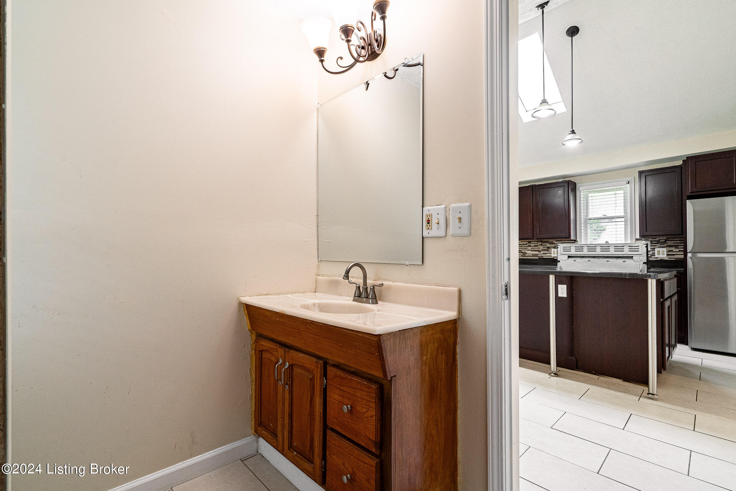 3331 Farnsley Road Louisville, KY 40216 - Photo 26 of 50 3331 Farnsley Rd-31