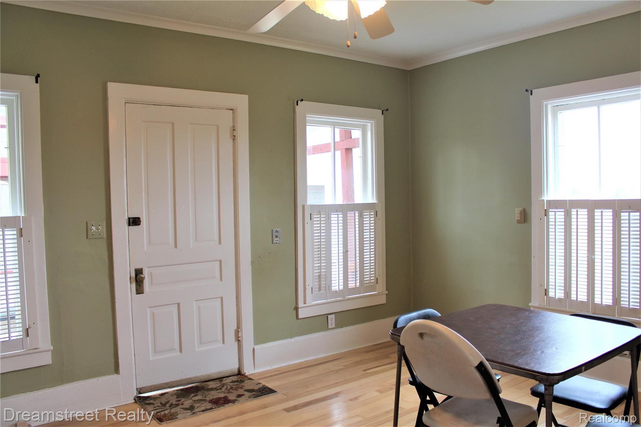 13625 Macon Road Saline, MI 48176 - Photo 12 of 49 IMG_5920.JPG
