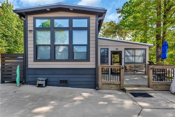 $299,000 | 604 North Fleetwood Lane, Fair Play, SC 29643