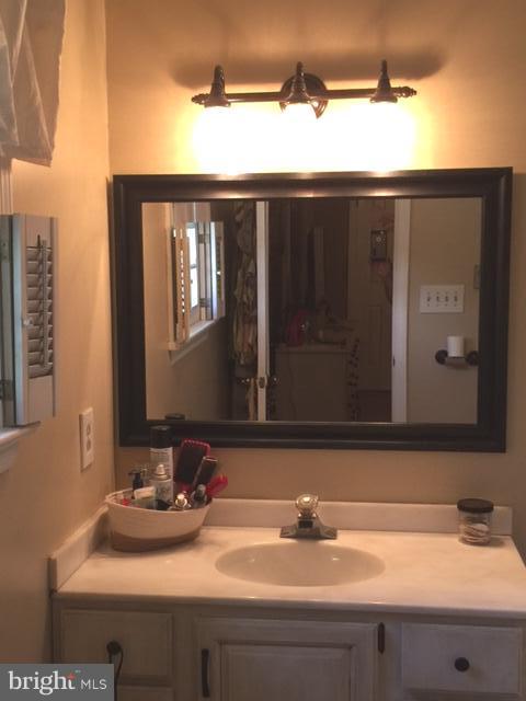 16702 Sterling Road Williamsport, MD 21795 - Photo 17 of 30 Bath (Master)