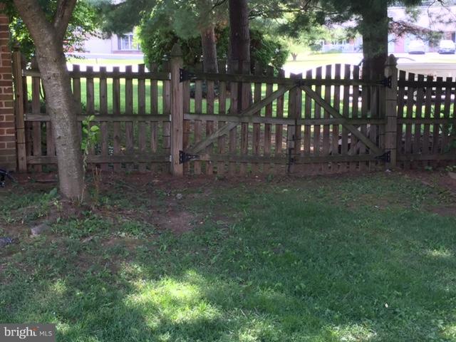 16702 Sterling Road Williamsport, MD 21795 - Photo 29 of 30 Access to Rear Yard