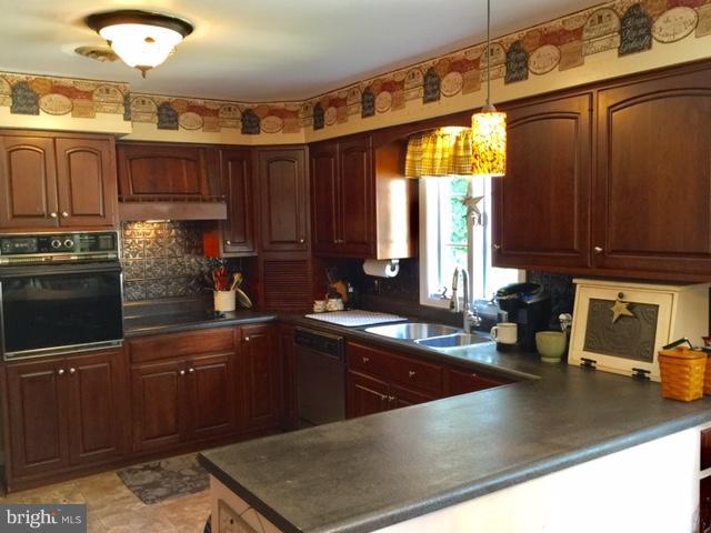 16702 Sterling Road Williamsport, MD 21795 - Photo 6 of 30 Kitchen