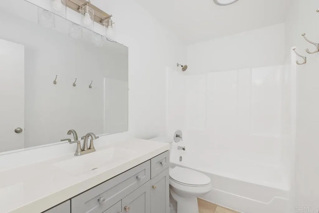 889 Bracero Road Encinitas, CA 92024 - Photo 20 of 59