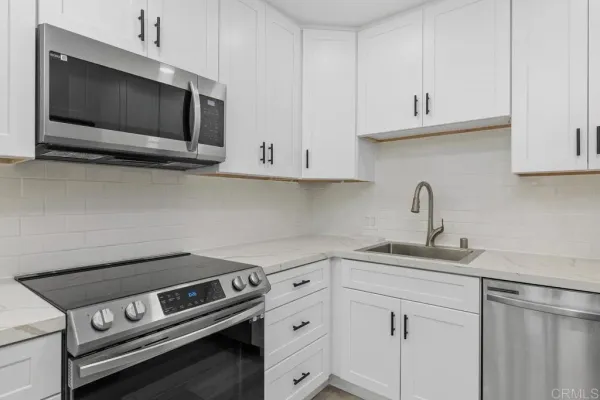 $2,150,000 | 889 Bracero Road, Encinitas, CA 92024