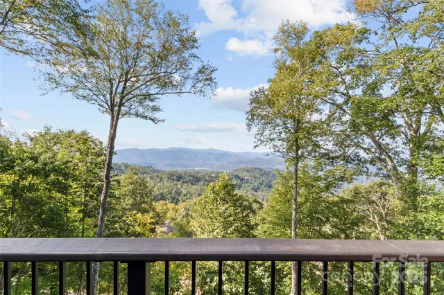 $1,350,000 | 430 Rhododendron Lane, Burnsville, NC 28714