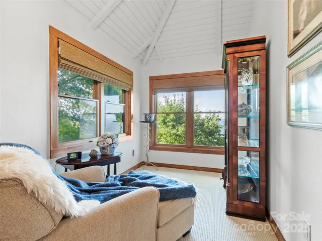 $1,350,000 | 430 Rhododendron Lane, Burnsville, NC 28714