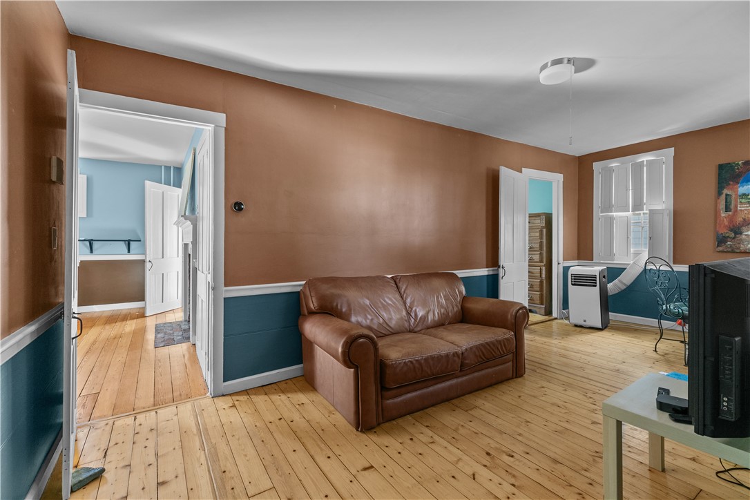 26 Perry Street, Unit 1 Newport, RI 02840 - Photo 7 of 27