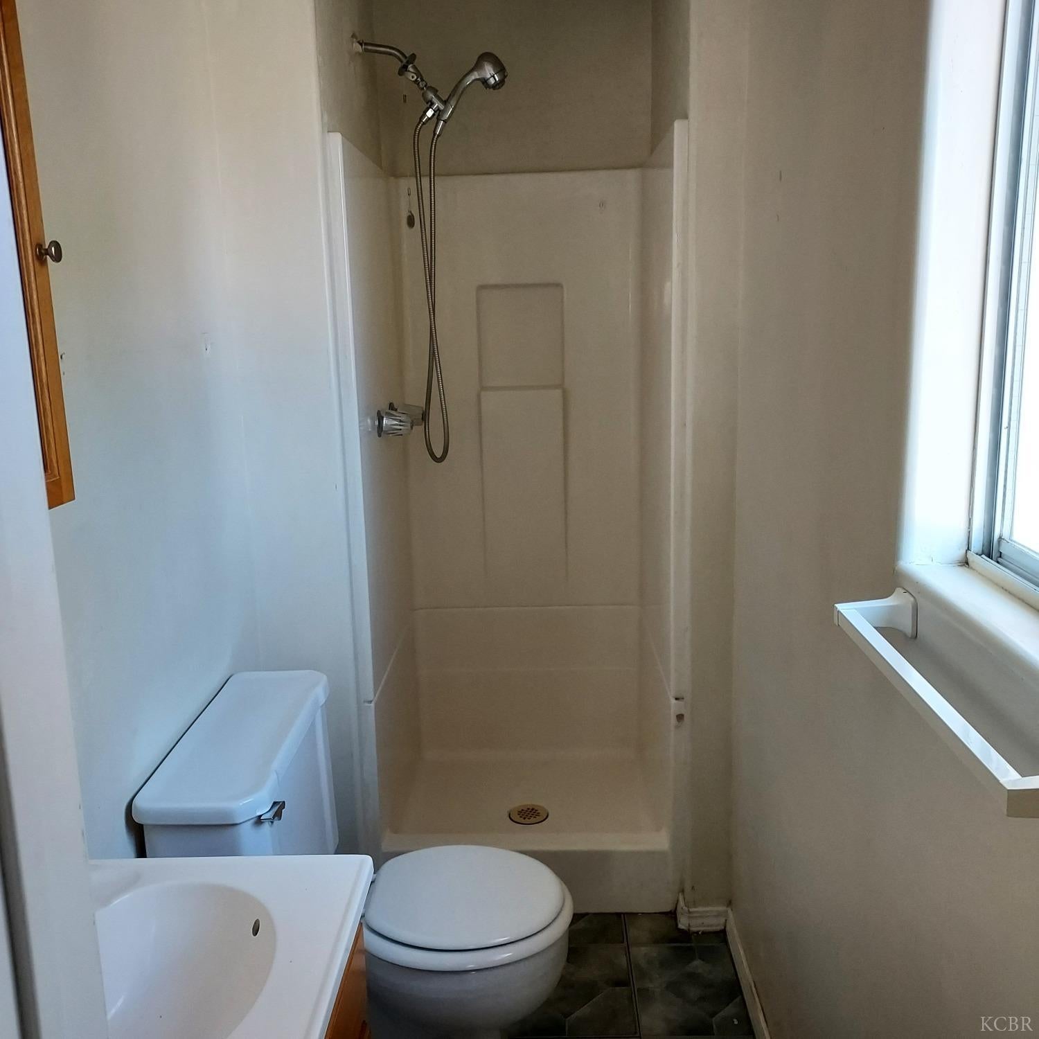 206 West Spring Lane Lemoore, CA 93245 - Photo 22 of 23 Gallery Image 22
