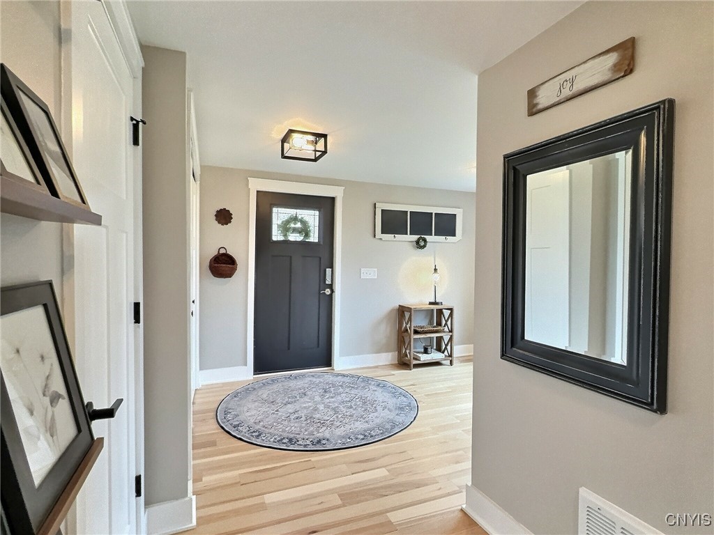 8290 Number 2 Road East Pompey, NY 13104 - Photo 3 of 45