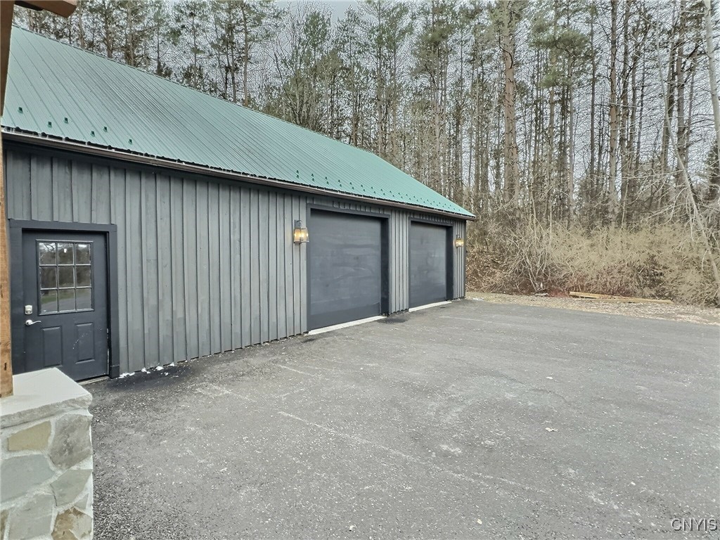 8290 Number 2 Road East Pompey, NY 13104 - Photo 39 of 45