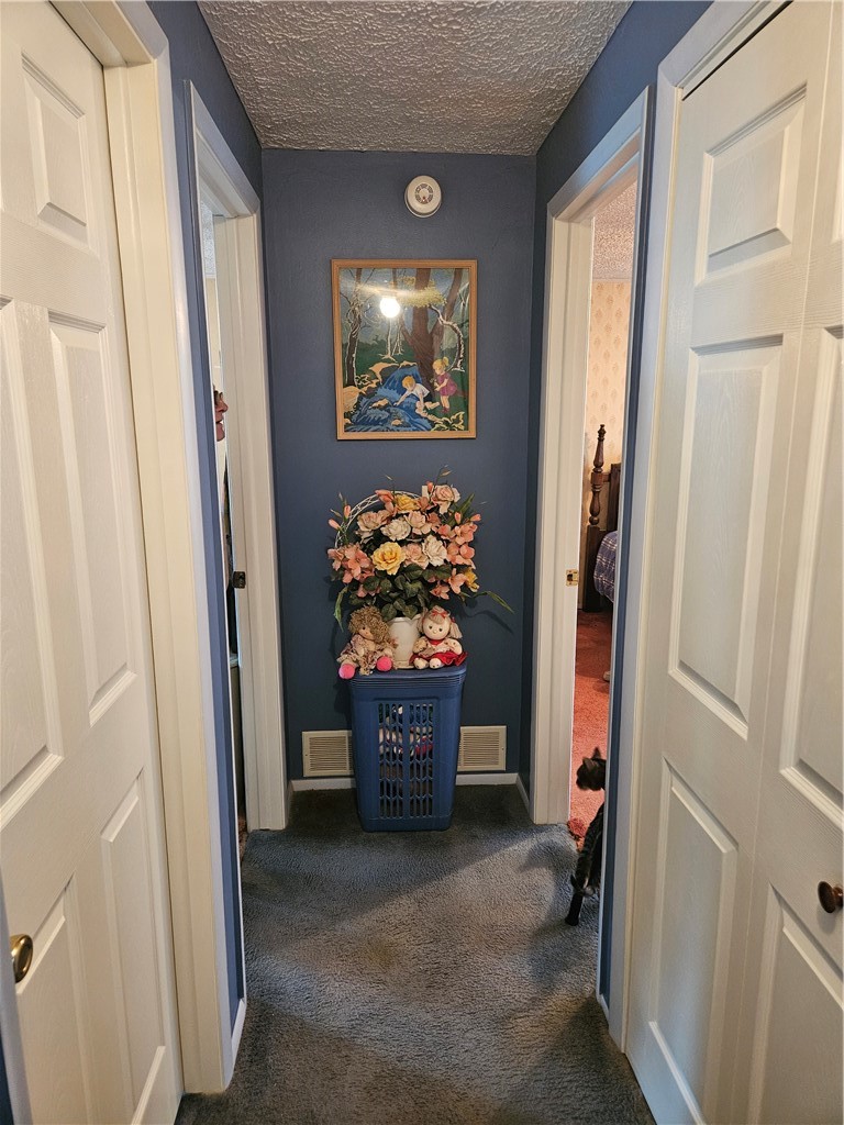 84 Wayfaring Lane Greece, NY 14612 - Photo 9 of 24