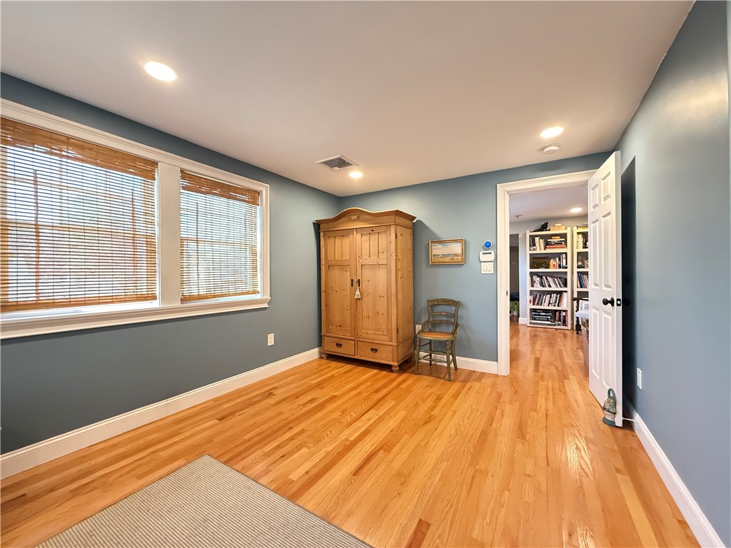 11 Beech Tree Road East Providence, RI 02916 - Photo 30 of 44 Gallery Image 30