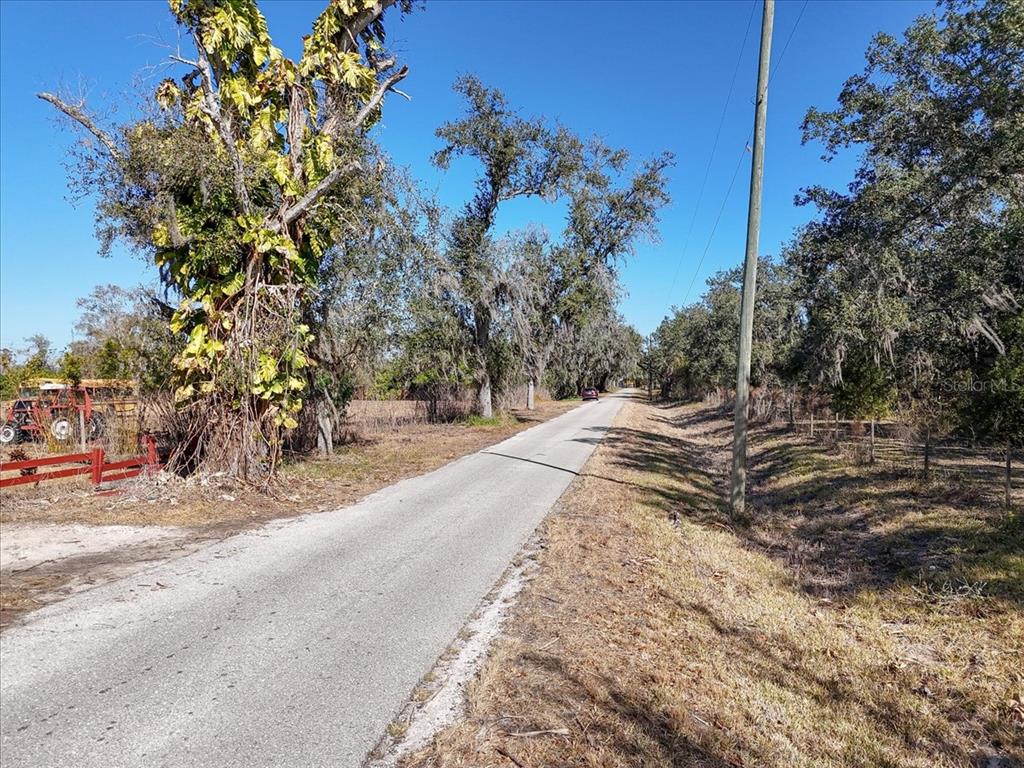 1707 Southwest Robin Road Arcadia, FL 34266 - Photo 5 of 41