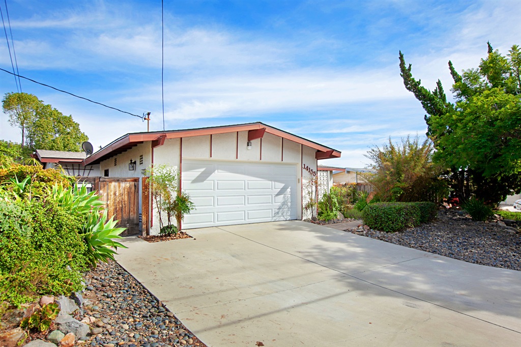 14155 Halper Road Poway, CA 92064 - Photo 1 of 20