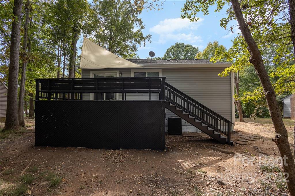 9501 Fairway Ridge Road Charlotte, NC 28277 - Photo 5 of 26 a view of a roof deck
