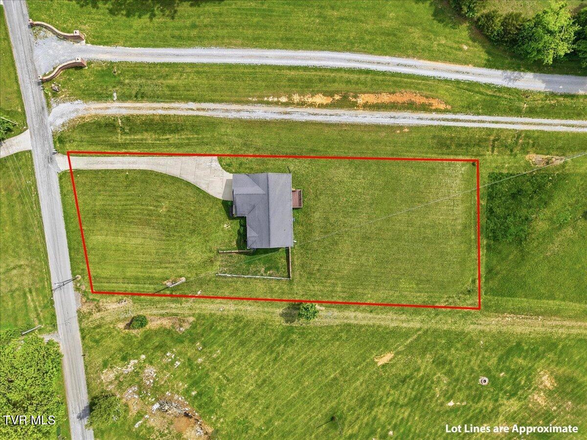 520 Calico Road Afton, TN 37616 - Photo 6 of 35 28-520_Calico_Rd_00101