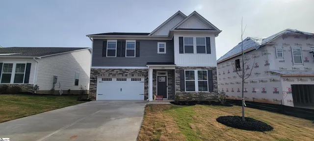 $339,900 | 2041 Halton Oaks Drive, Unit 99, Spartanburg, SC 29303
