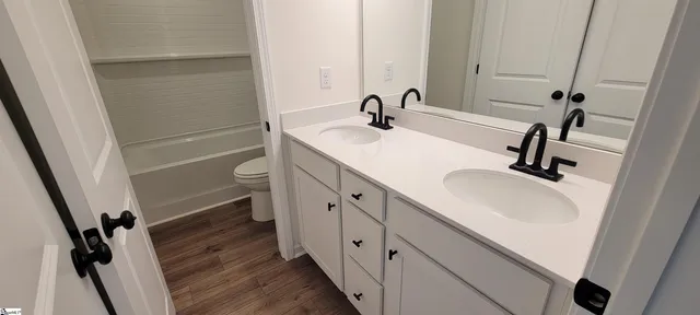 $337,900 | 2041 Halton Oaks Drive, Unit 99, Spartanburg, SC 29303