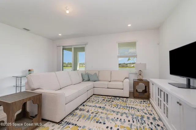 $2,900 | 699 Veridian Circle Northwest, Palm Bay, FL 32907