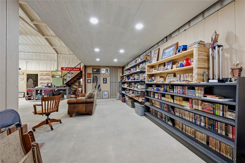 664 Earl Road Sadler, TX 76264 - Photo 13 of 37 Gallery Image 13
