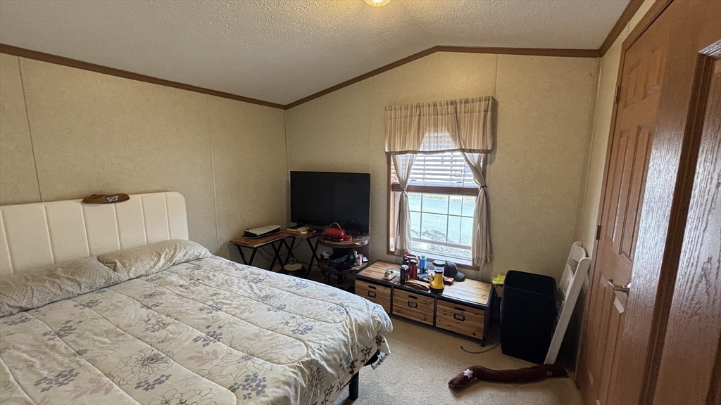 557 Southwest Cutoff, Unit 60 Worcester, MA 01607 - Photo 12 of 14 Gallery Image 12