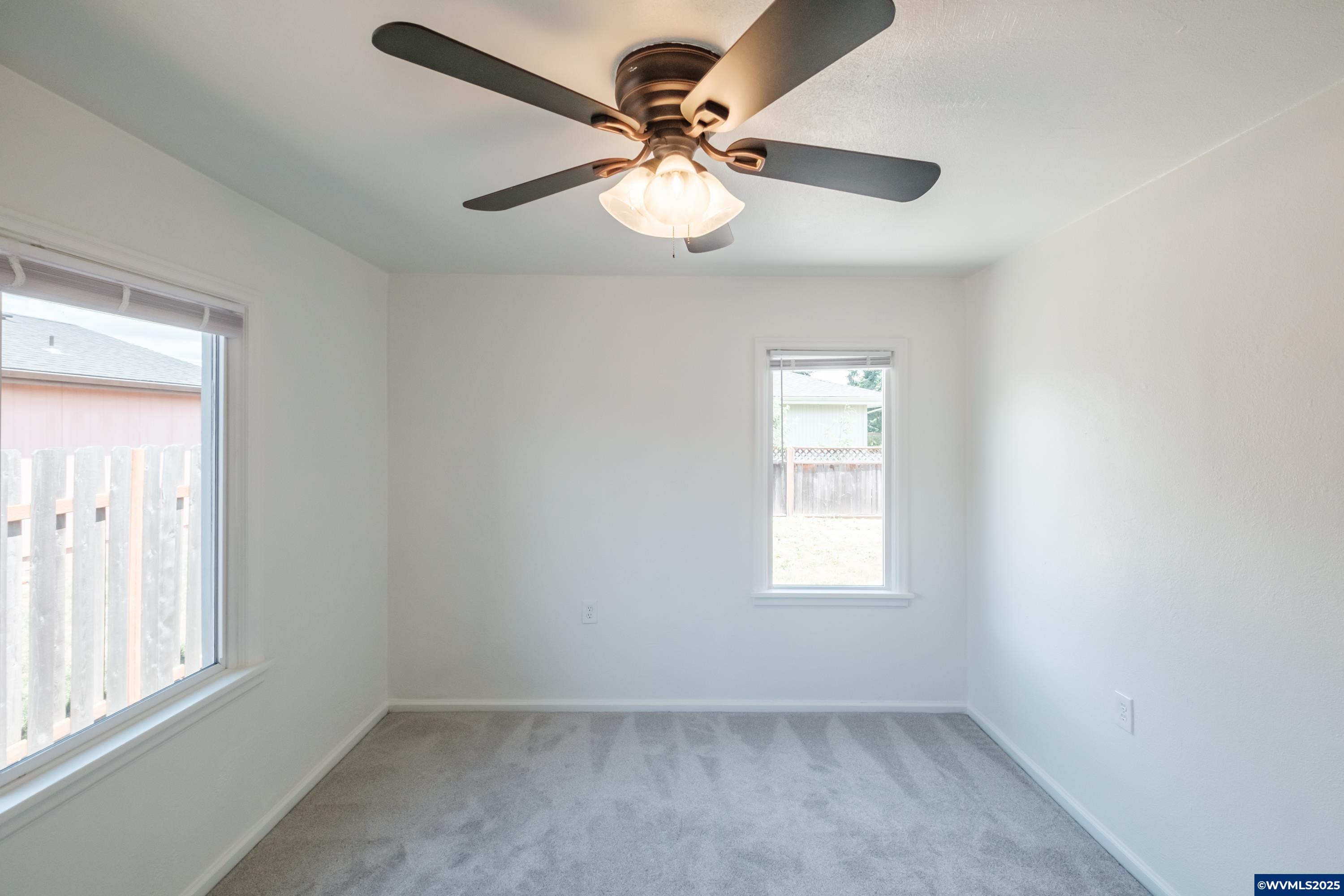 4724 Homer Road Northeast Salem, OR 97305 - Photo 21 of 48 Gallery Image 21