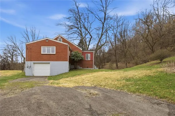 $140,000 | 105 Pine Street, Trafford, PA 15085
