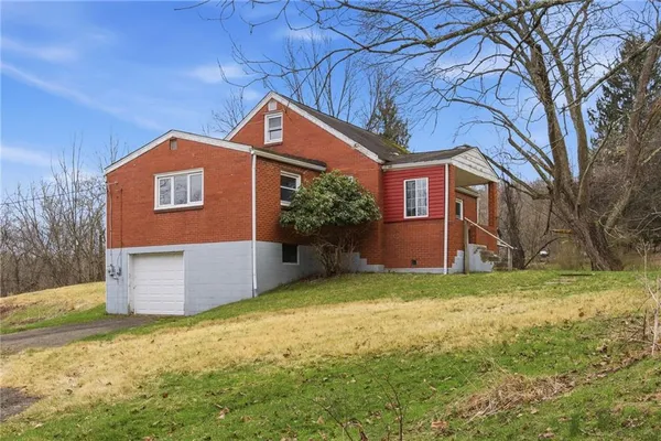 $140,000 | 105 Pine Street, Trafford, PA 15085