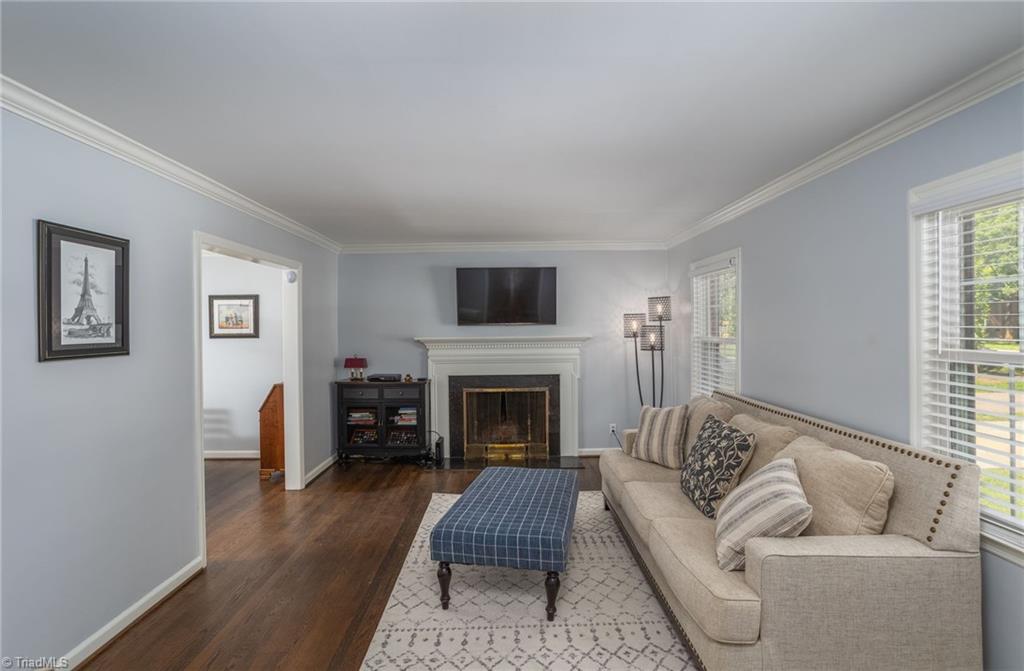 606 Shawnee Road Greensboro, NC 27403 - Photo 8 of 33 Gallery Image 8