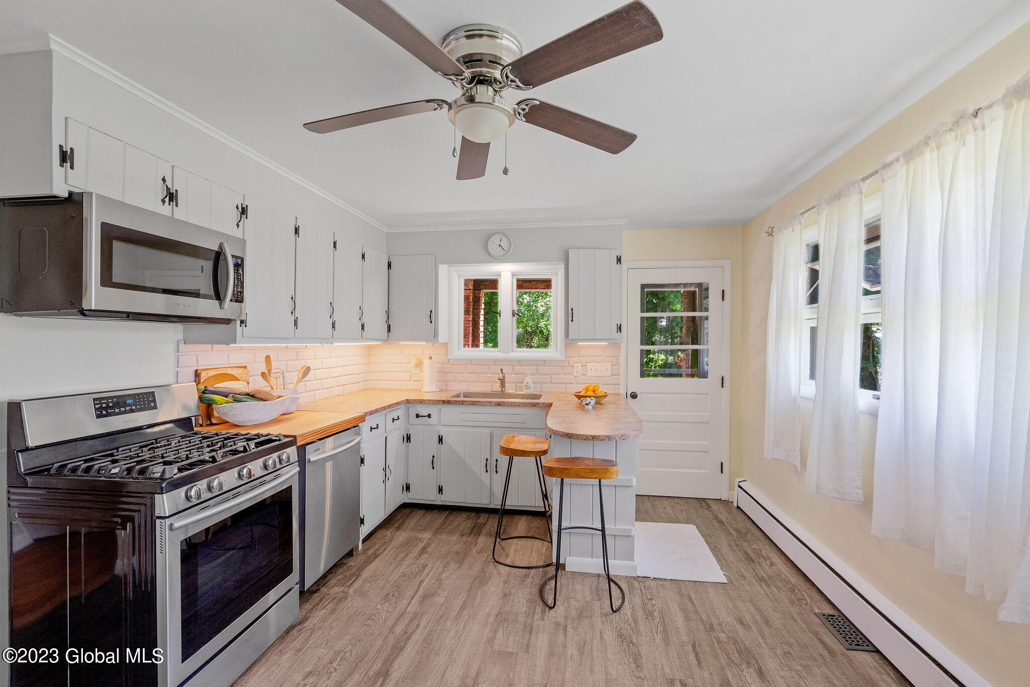 2742 Curry Road Colonie, NY 12303 - Photo 14 of 30 40-web-or-mls-2742-curry-rd