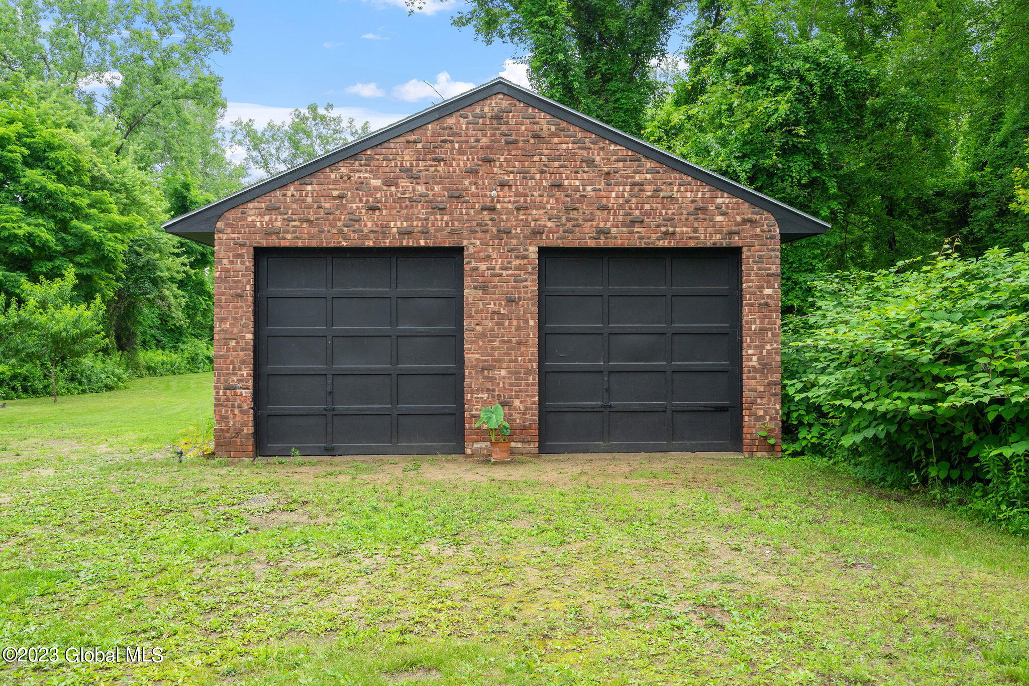 2742 Curry Road Colonie, NY 12303 - Photo 8 of 30 4-web-or-mls-2742-curry-rd