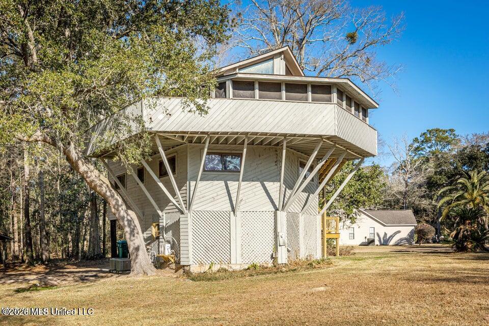 7417 Bluff Point Road Gautier, MS 39553 - Photo 4 of 49 bp9