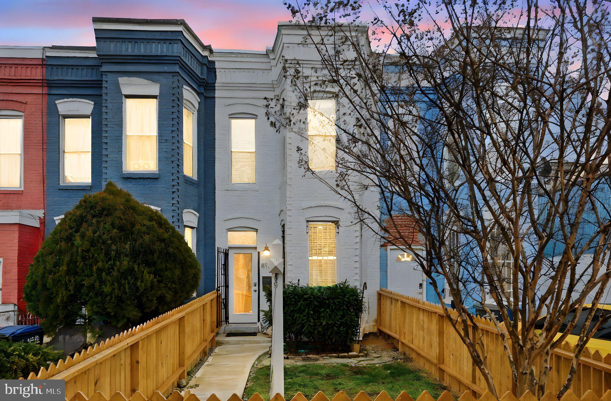 813 12th Street Northeast Washington, DC 20002 - Photo 2 of 34