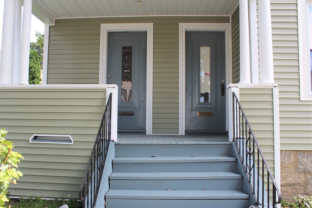 29 Strathmore Road Worcester, MA 01610 - Photo 2 of 10 Gallery Image 2