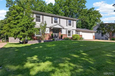 $389,000 | 29 Atwater Drive, St. Peters, MO 63376