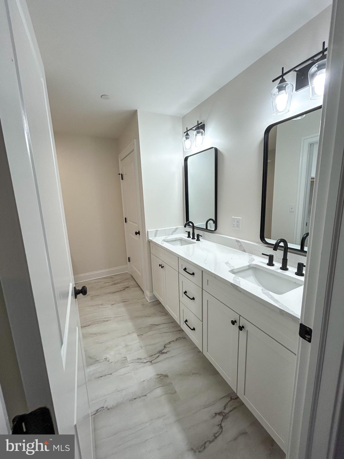 311 Prospect Street Hurlock, MD 21643 - Photo 12 of 22 Primary bathroom