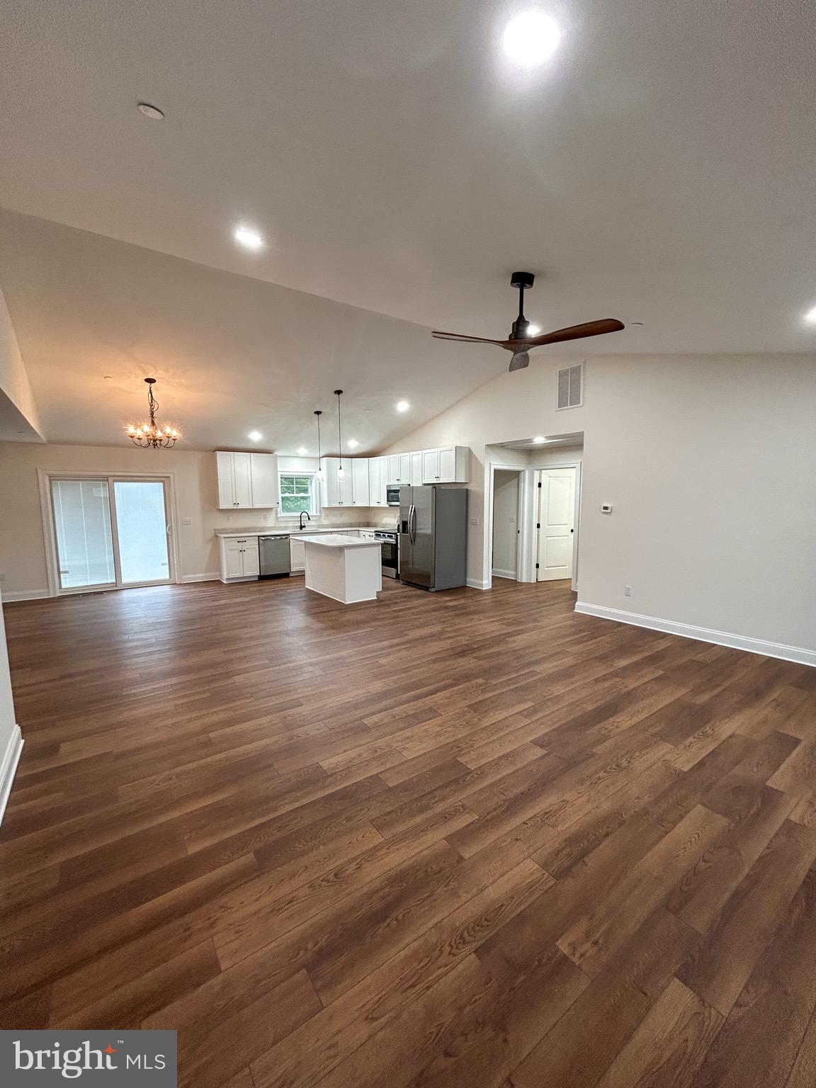 311 Prospect Street Hurlock, MD 21643 - Photo 5 of 22 Living room