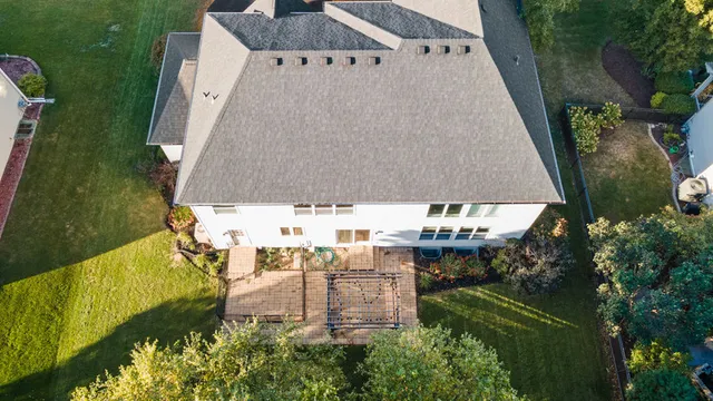 $645,000 | 517 Meadowwood Lane, Oswego, IL 60543