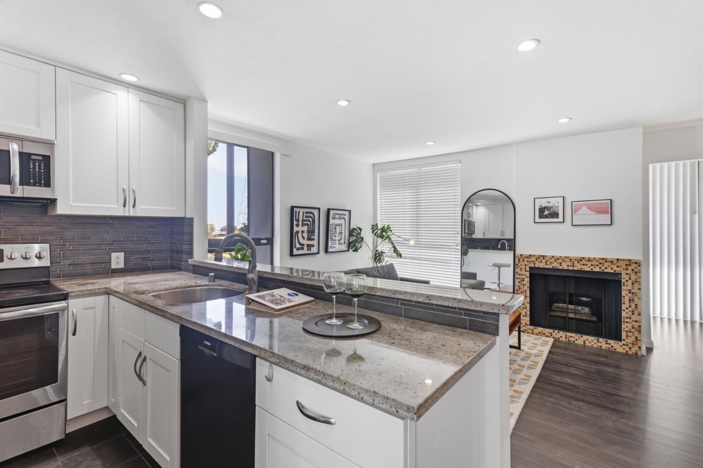 425 Anchor Road, Unit 209 San Mateo, CA 94404 - Photo 12 of 48