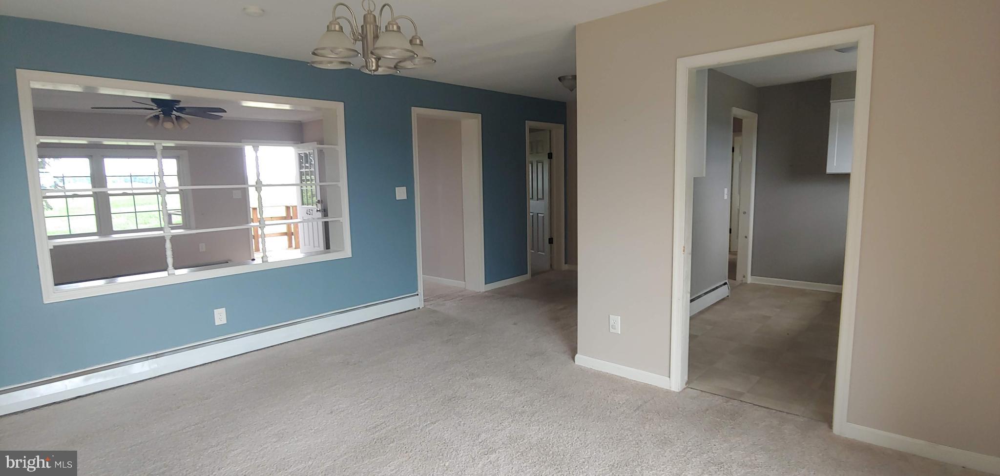 457 Foreman Road Elizabethtown, PA 17022 - Photo 9 of 15 Dining area