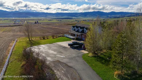 $795,000 | 731 County Road 129, Grover, WY 83122