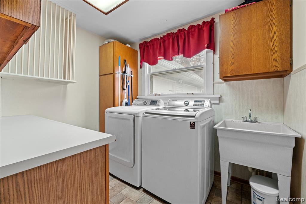 2428 Hubbard Road Monroe, MI 48161 - Photo 37 of 62