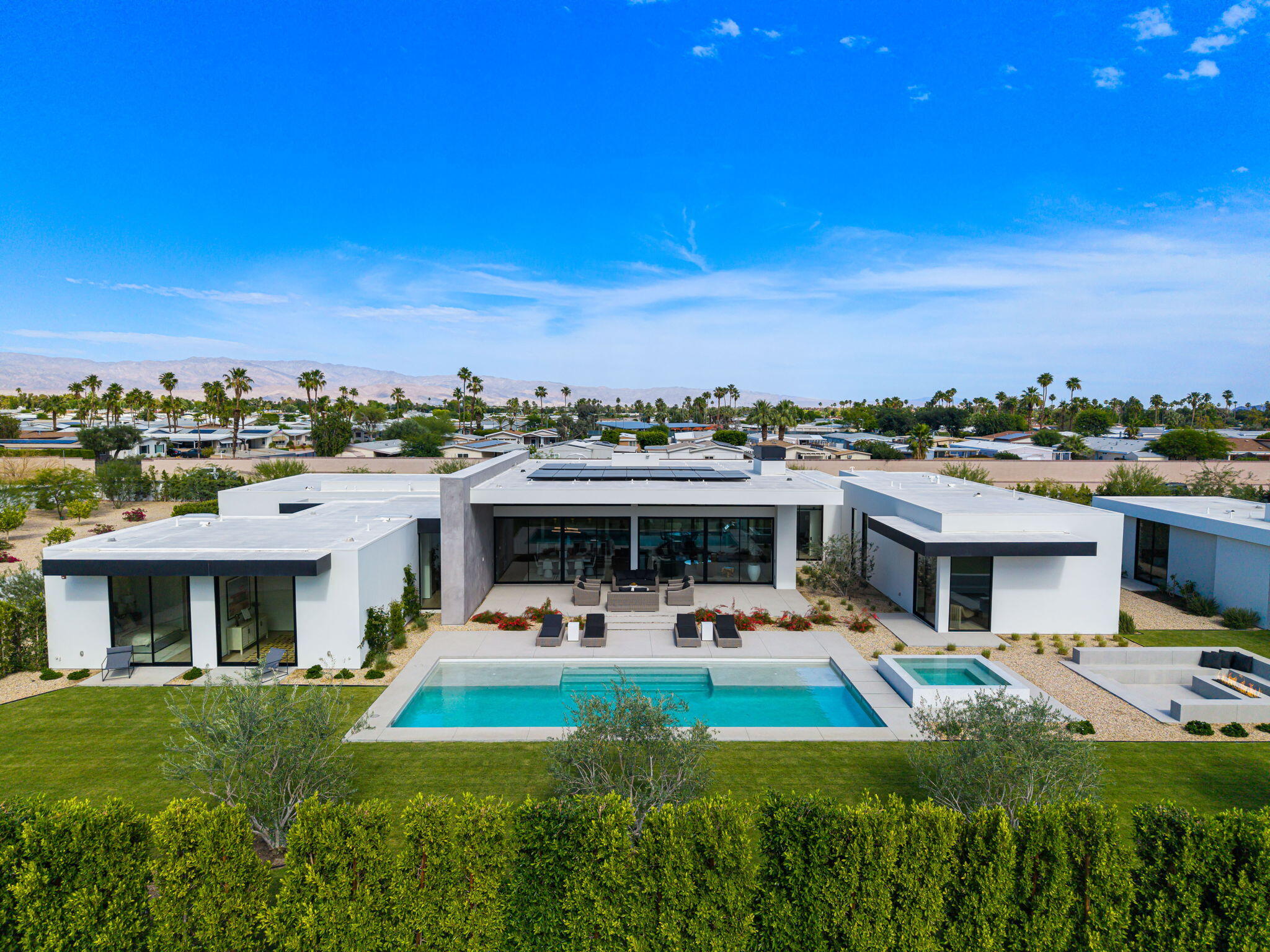 3 Wren Court Rancho Mirage, CA 92270 - Photo 4 of 85 11-web-or-mls-ASWren_OPMG_0426_011